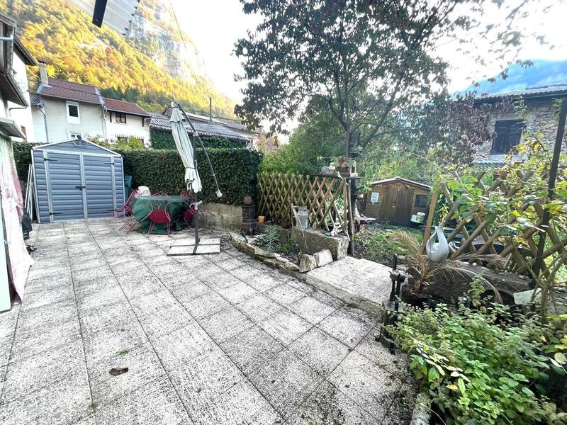 Maison traditionnelle - 100 m² - 4 pièces