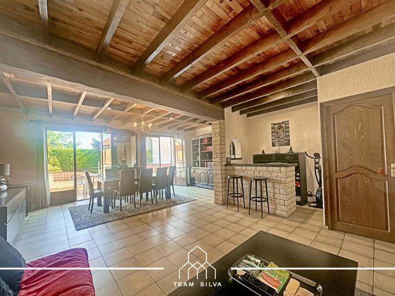 Maison - 194 m² - 5 pièces