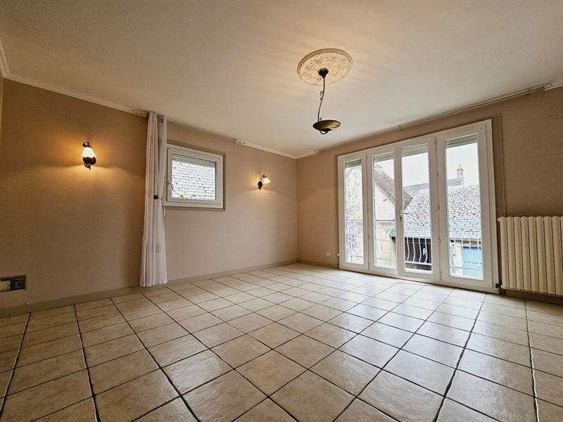 Maison - 208 m² - 6 pièces