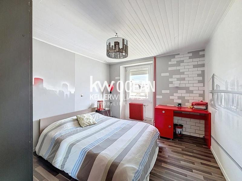 Maison - 186 m² - 8 pièces