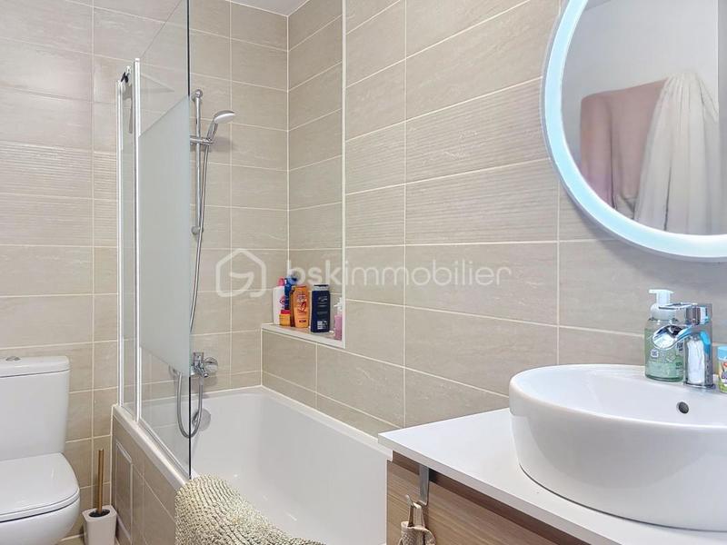 Appartement - 81 m² - 5 pièces