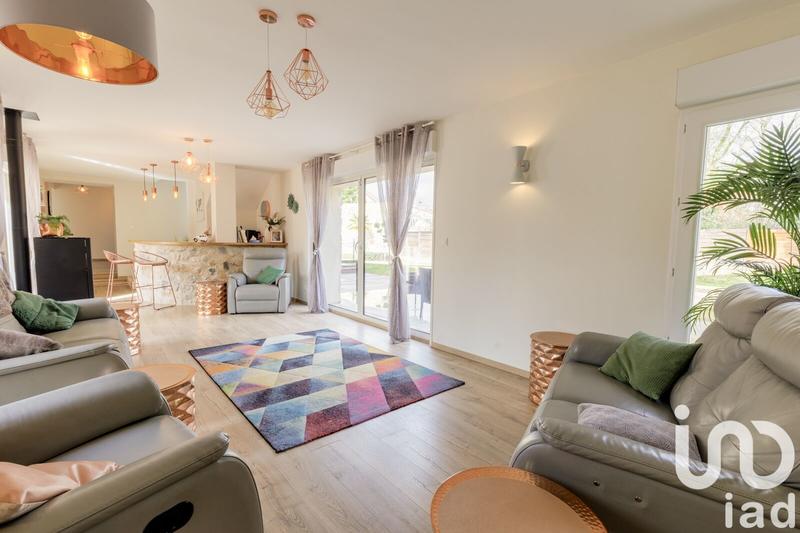 Maison - 323 m² - 9 pièces