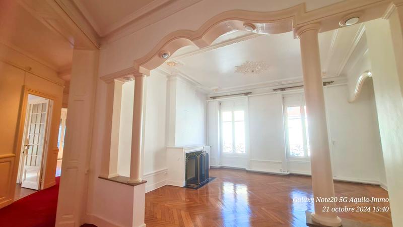 Appartement - 137 m² - 5 pièces