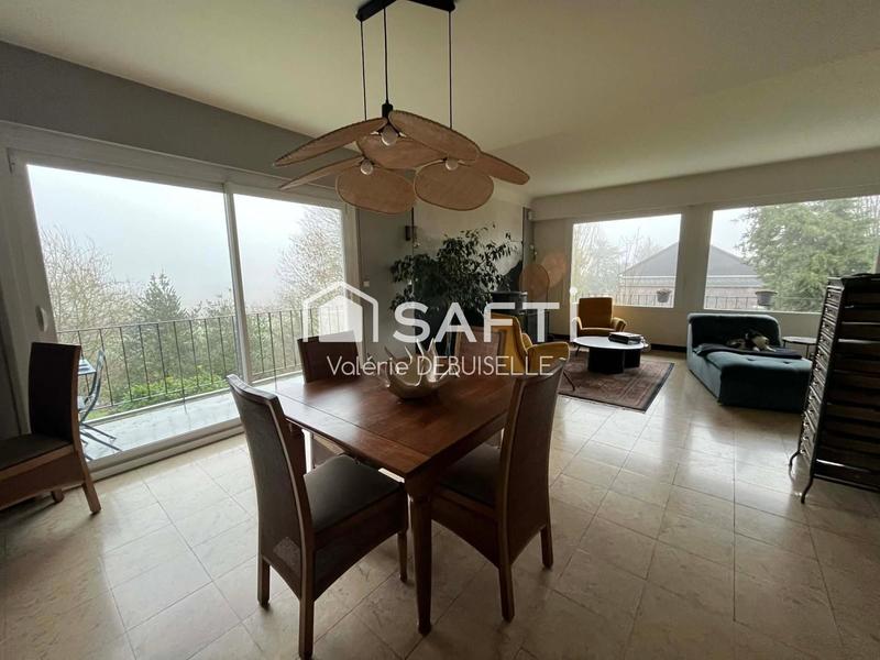 Maison - 180 m² - 10 pièces