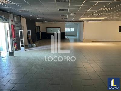 Local d'activité / Entrepôt - 1 200 m²