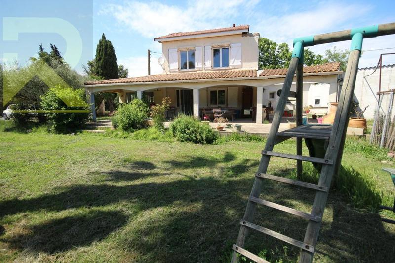 Propriété - 100 m² - 4 pièces