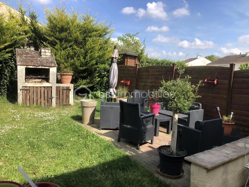 Maison traditionnelle - 109 m² - 5 pièces