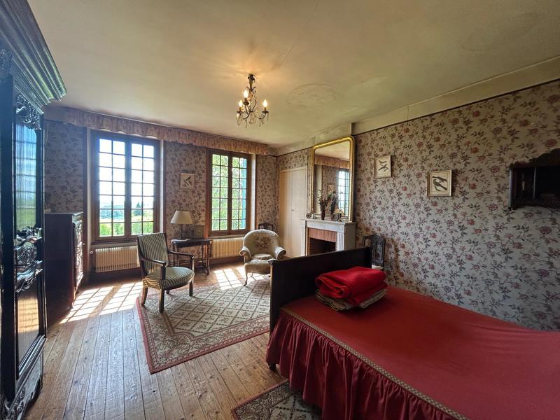 Propriété - 202 m² - 7 pièces