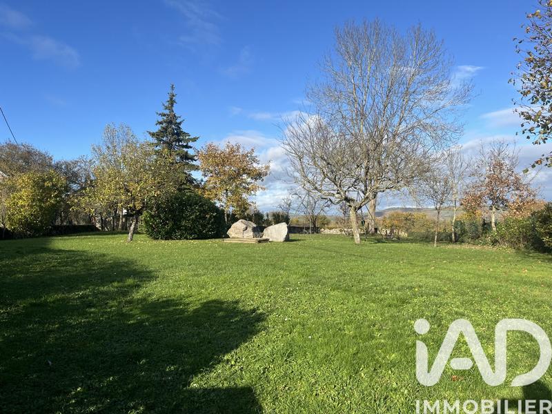 Maison - 195 m² - 9 pièces