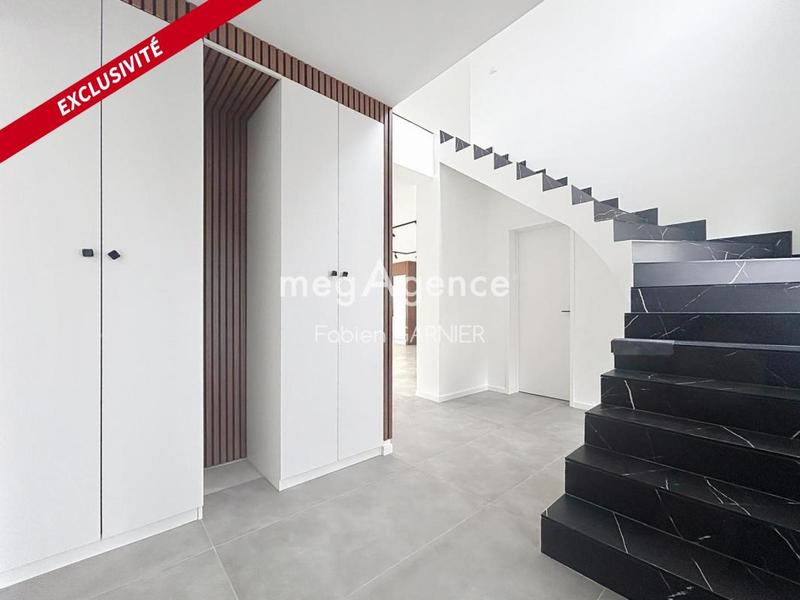 Maison - 142 m² - 6 pièces