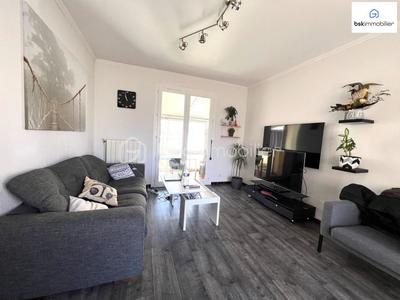 Maison - 77 m² - 5 pièces