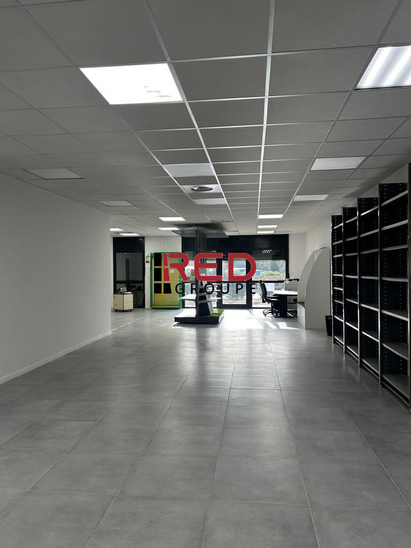 Local commercial - 140 m²