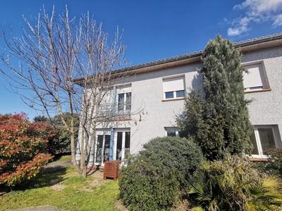 Immeuble - 328 m² - 16 pièces