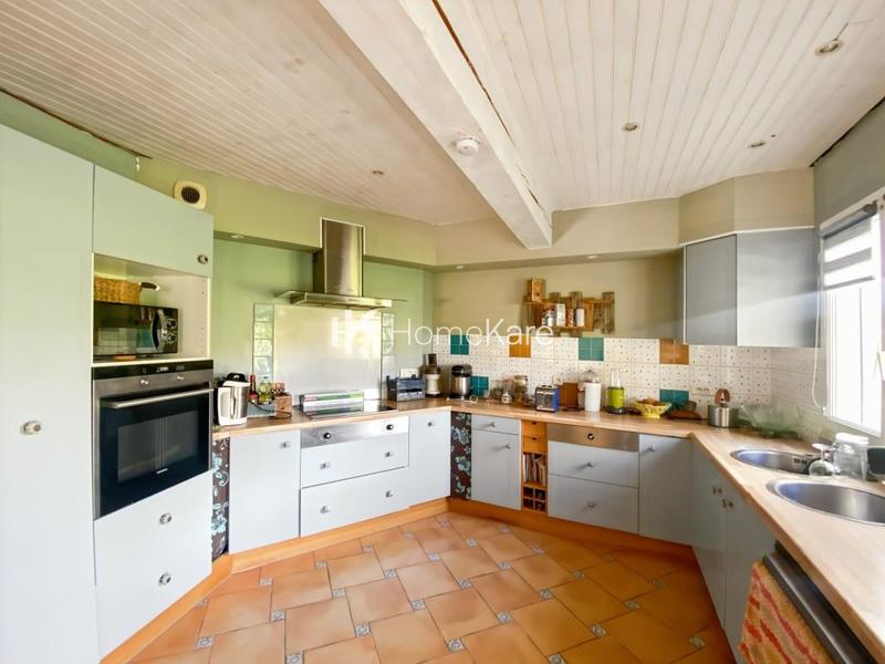 Maison - 200 m² - 5 pièces