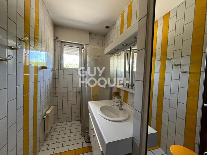 Propriété - 267 m² - 10 pièces