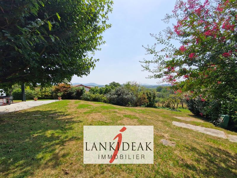 Maison - 194 m² - 6 pièces