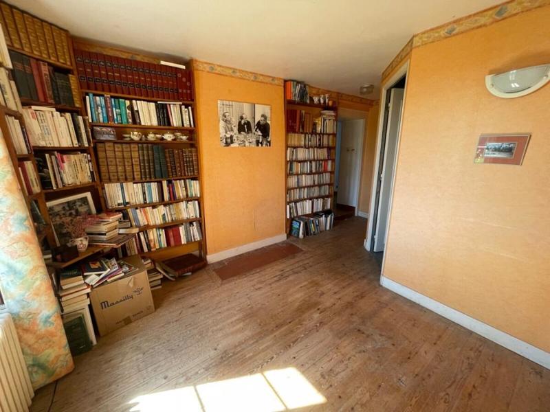 Maison - 202 m² - 7 pièces