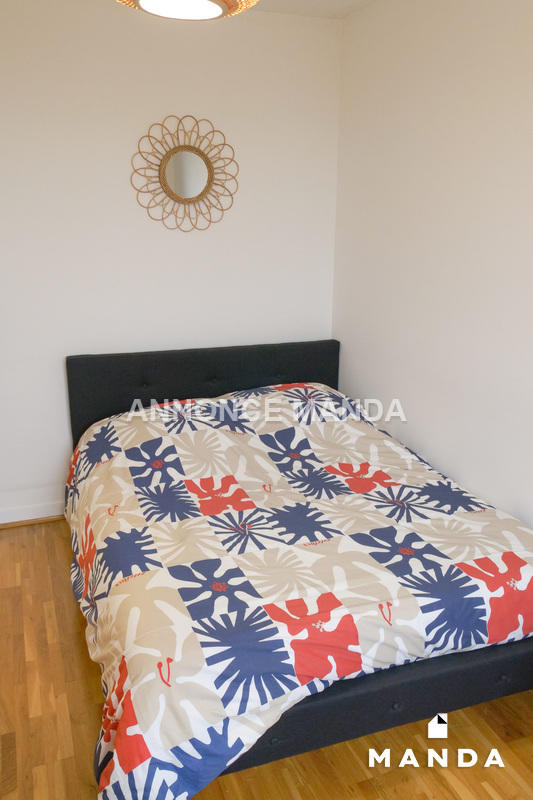 Chambre - 10 m² - 4 pièces