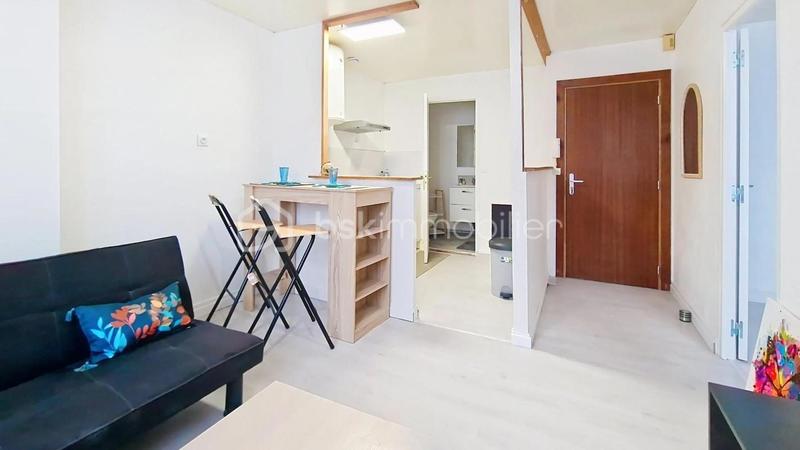 Immeuble - 215 m² - 12 pièces