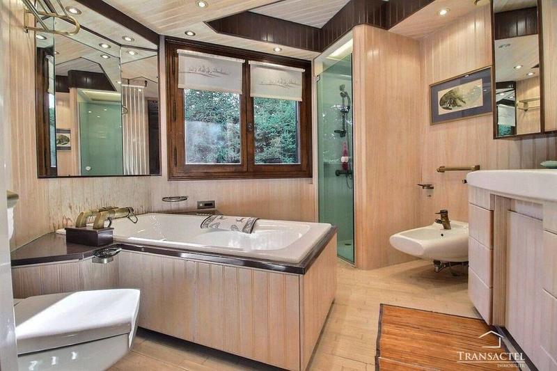 Châlet - 271 m² - 7 pièces