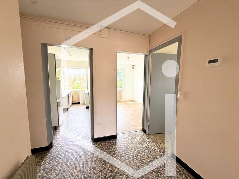 Immeuble - 305 m² - 16 pièces