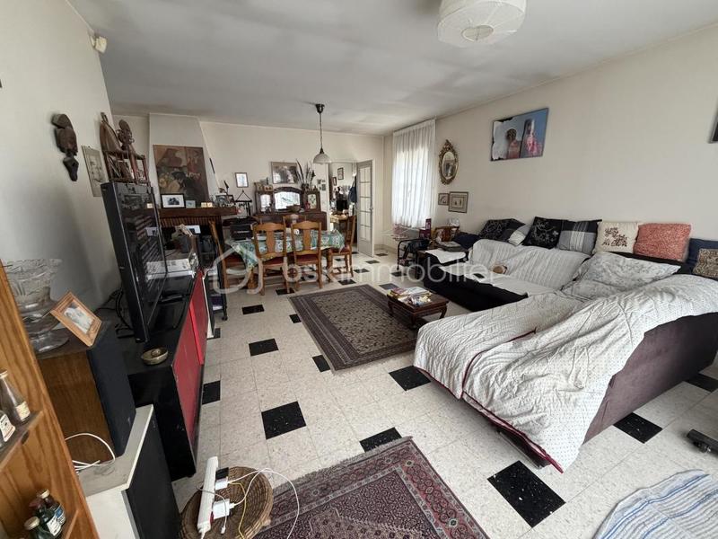 Maison - 94 m² - 4 pièces