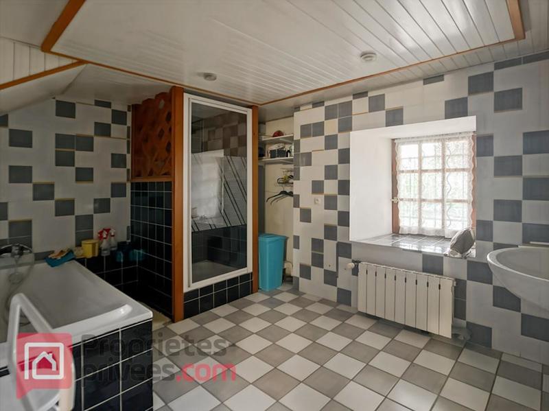 Maison - 353 m² - 9 pièces