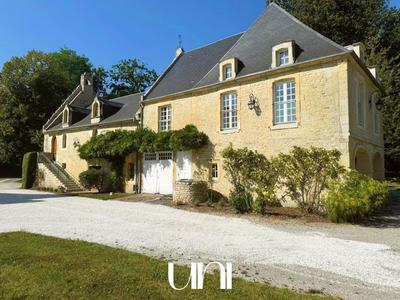 Château - 400 m² - 5 pièces