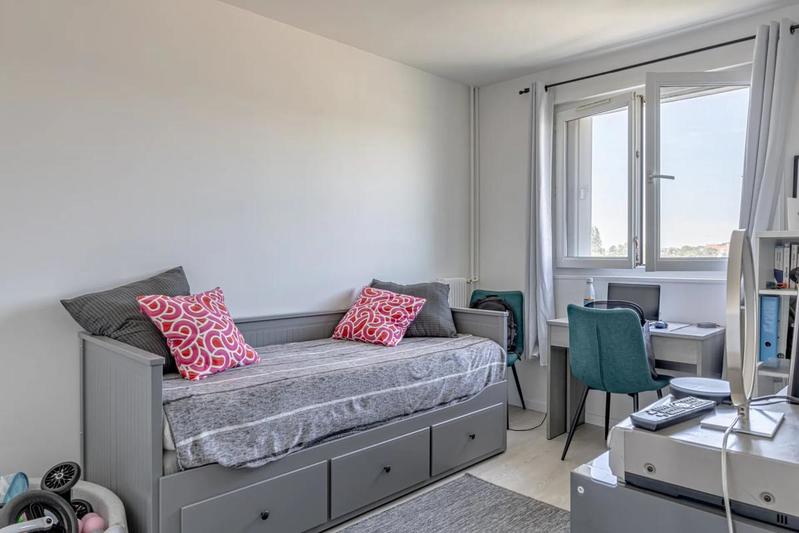 Appartement - 110 m² - 6 pièces