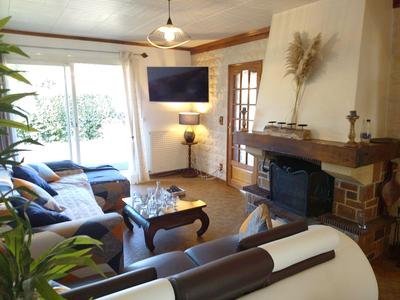 Maison traditionnelle - 99 m² - 4 pièces