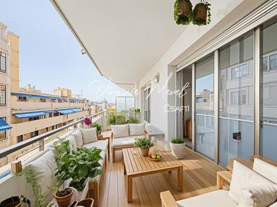 Appartement - 80 m² - 3 pièces