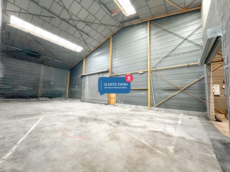 Entrepôt - 219 m²