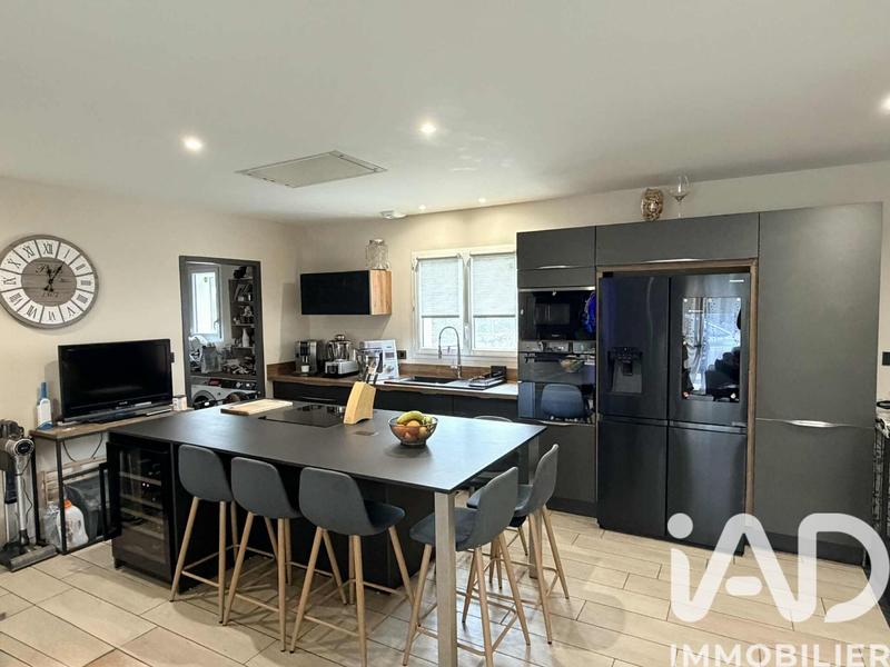 Maison - 103 m² - 8 pièces