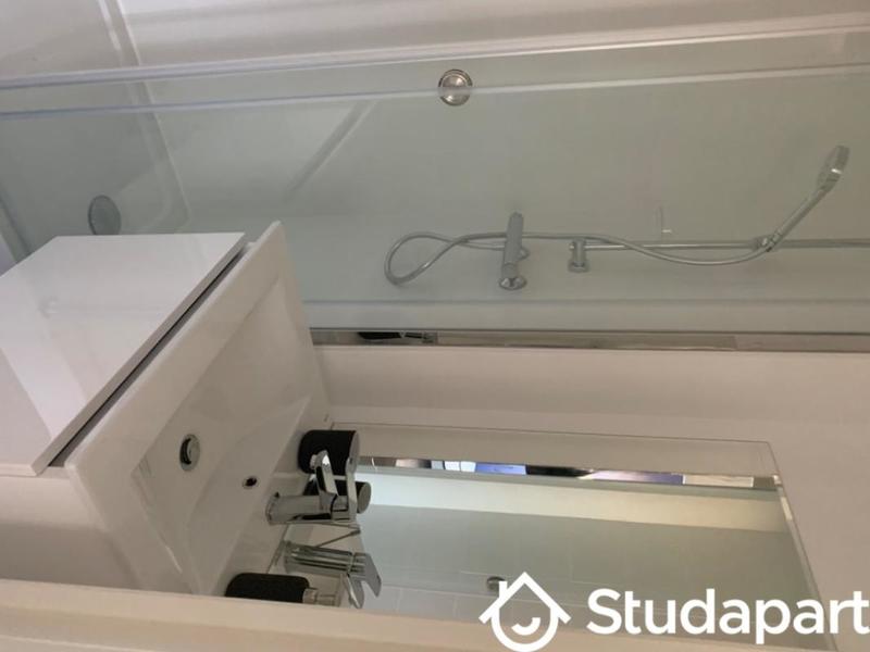 Chambre - 82 m² - 1 pièce