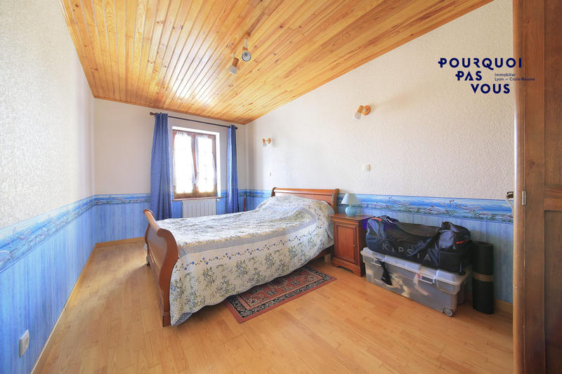 Maison - 232 m² - 6 pièces