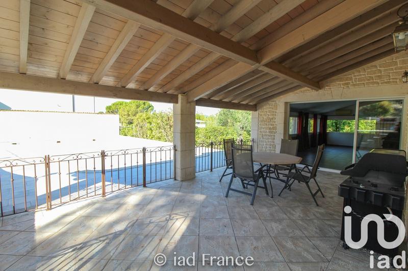 Maison - 230 m² - 9 pièces