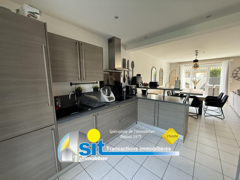 Maison - 104 m² - 4 pièces