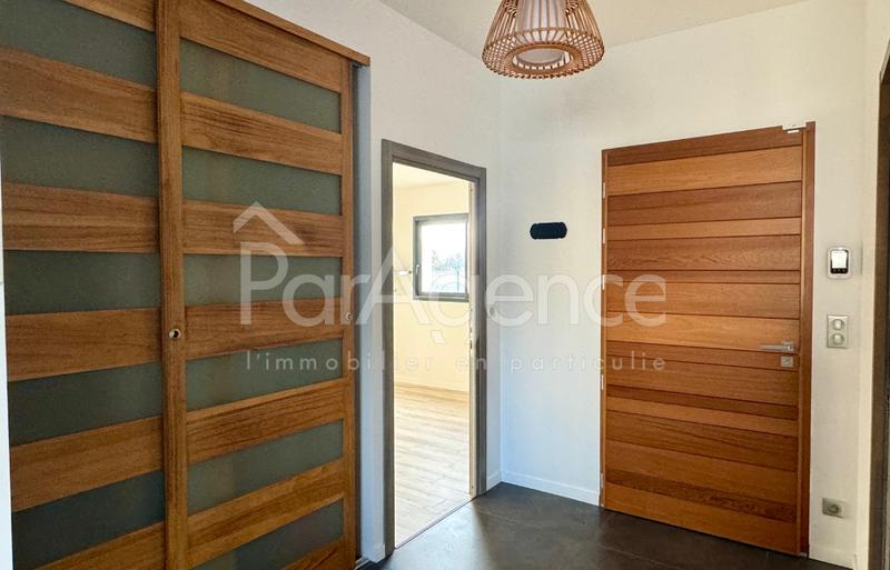 Maison - 152 m² - 5 pièces