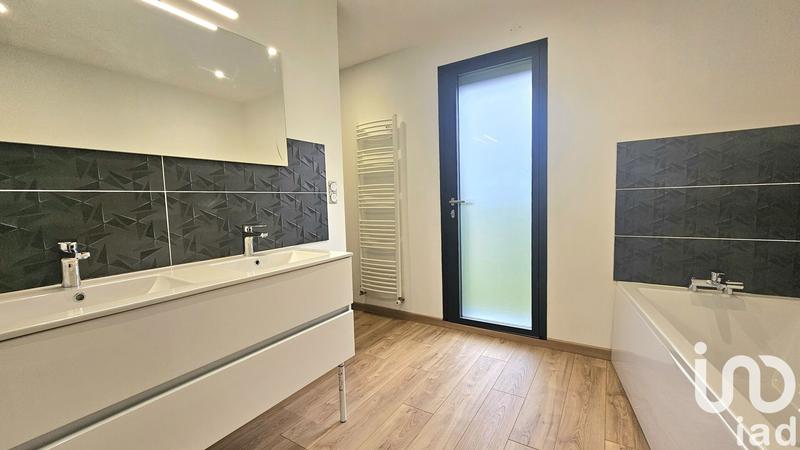 Maison de maîtres - 160 m² - 5 pièces