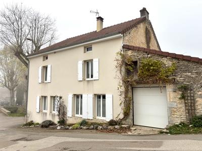 Maison - 147 m² - 5 pièces