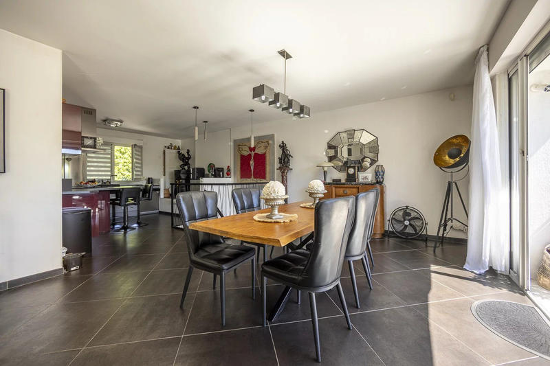 Villa - 157 m² - 4 pièces