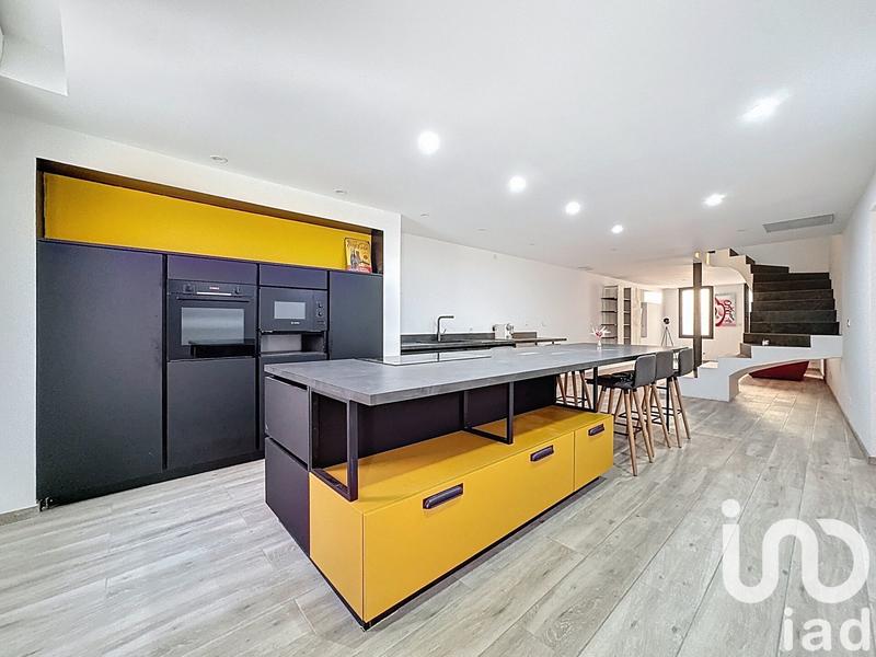 Maison - 150 m² - 5 pièces