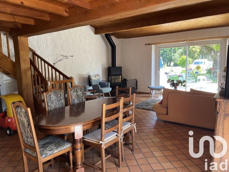 Maison - 195 m² - 7 pièces