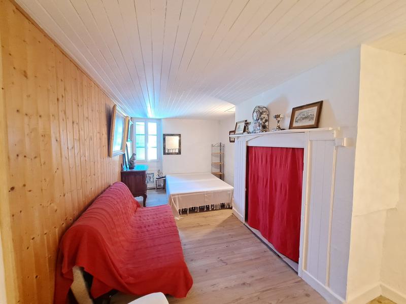 Maison - 180 m² - 6 pièces