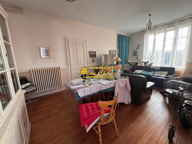 Maison - 255 m² - 10 pièces