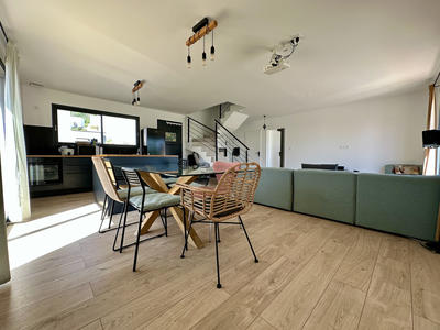 Maison - 115 m² - 6 pièces