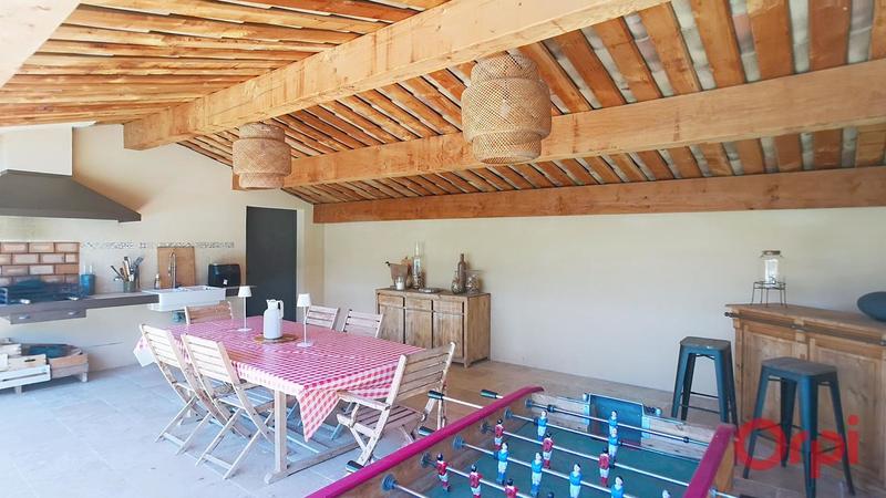 Maison - 200 m² - 8 pièces