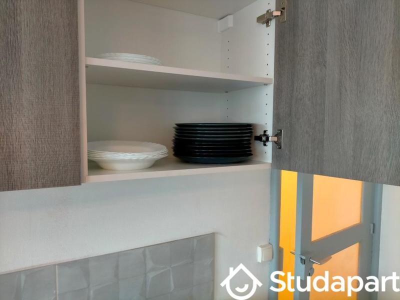 Chambre - 9 m² - 1 pièce