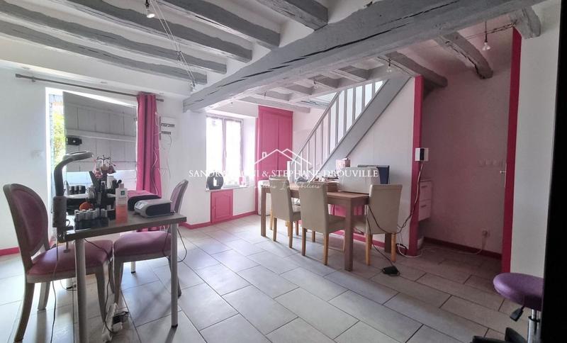 Maison - 166 m² - 7 pièces