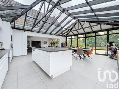 Maison - 221 m² - 9 pièces